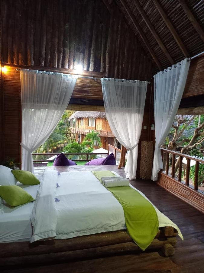 Gading Tree House Villa Batununggul Bagian luar foto