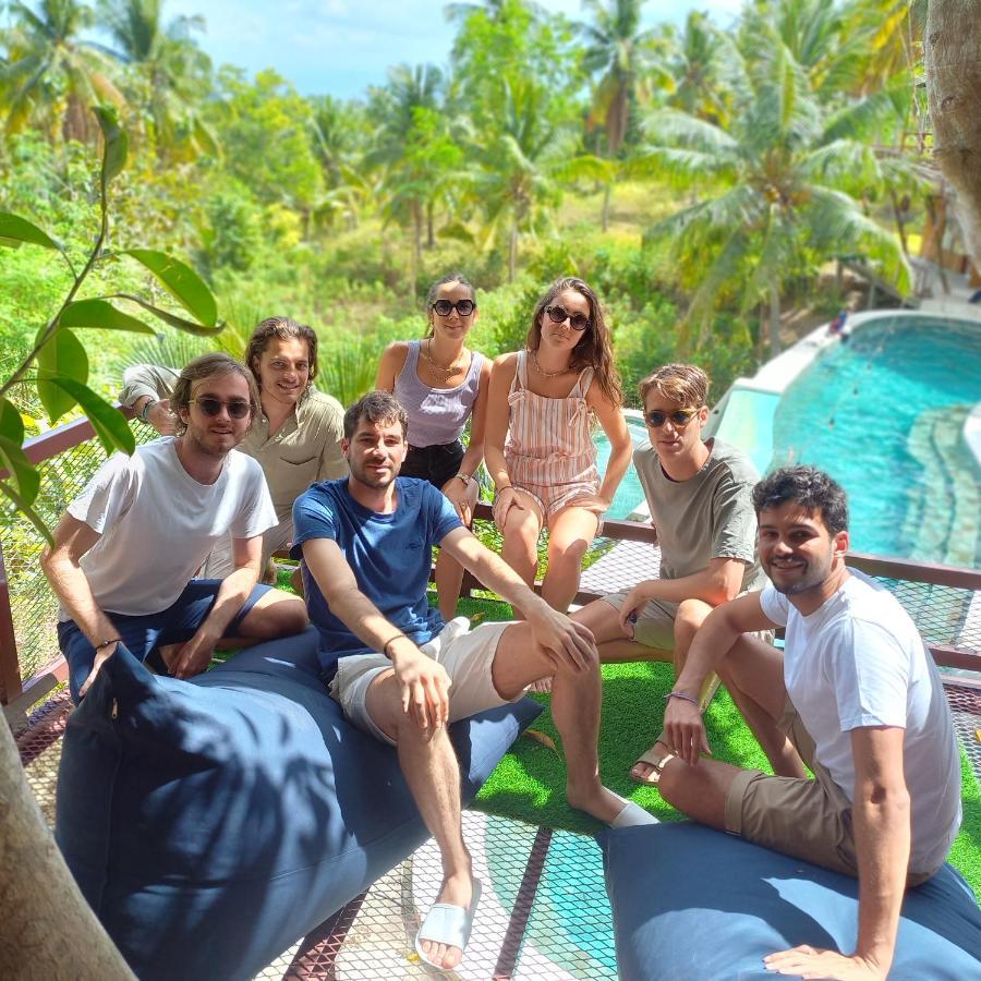Gading Tree House Villa Batununggul Bagian luar foto