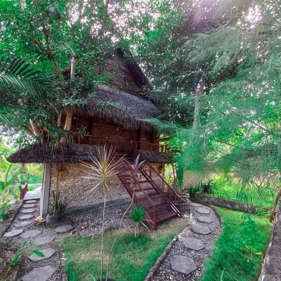 Gading Tree House Villa Batununggul Bagian luar foto