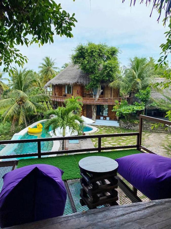 Gading Tree House Villa Batununggul Bagian luar foto