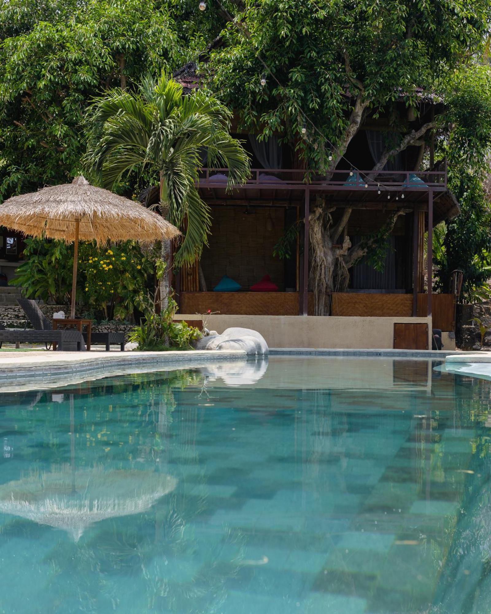 Gading Tree House Villa Batununggul Bagian luar foto